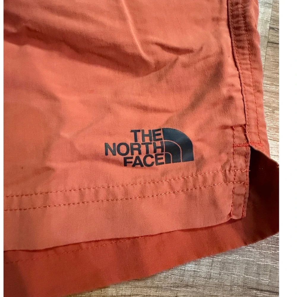 The North Face FlashDry Shorts Orange Men Large Hiking Gorpcore Activewear